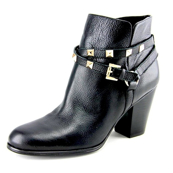 GUESS Fran Studded Black leather Ankle Boot women size 10 - Picture 1 of 11